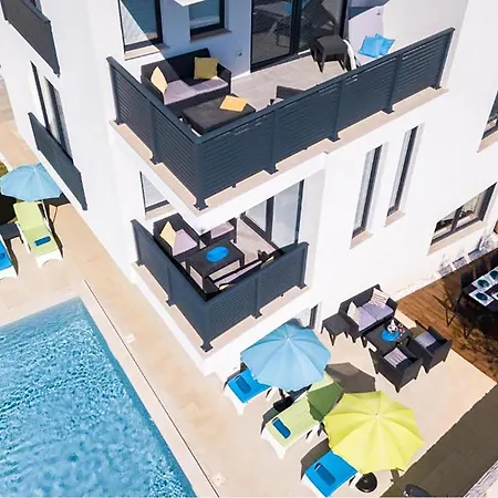 公寓 Cozy In With Swimming Pool *