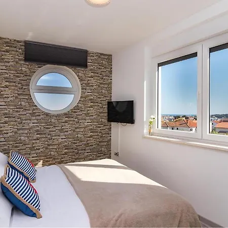 Apartamento Cozy In With Swimming Pool